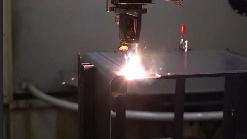 Eine Laserschweißanlage wird angeschafft